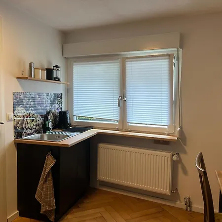 Penzion Private Mit Eigener Kueche Und In Rheinnaehe Bonn