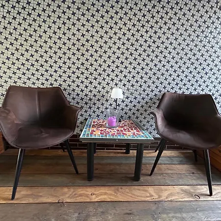 Private Zimmer mit eigener Küche und in Rheinnähe *