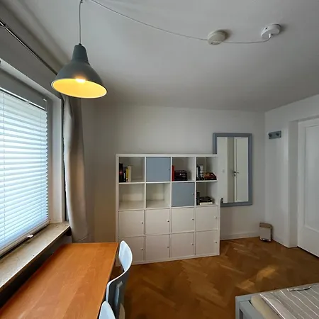 Private Zimmer Mit Kuechennutzung Und In Rheinnaehe بيت ضيافة