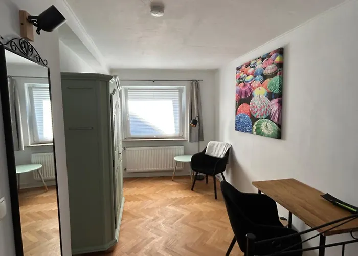 Private Mit Eigener Kueche Und In Rheinnaehe