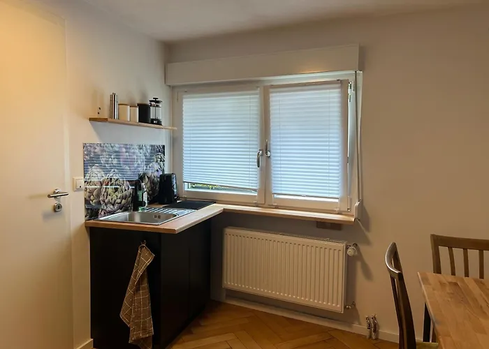 Gasthof Private Zimmer mit eigener Küche und in Rheinnähe Bonn