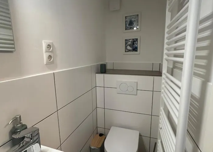 Private Zimmer mit eigener Küche und in Rheinnähe